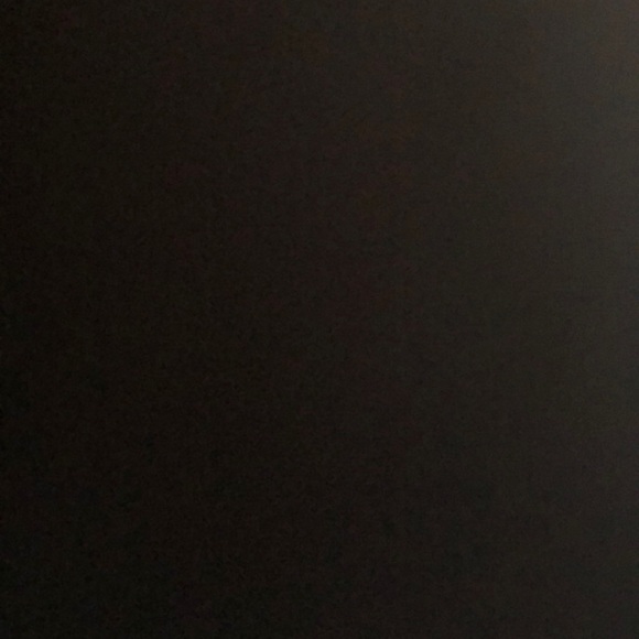 Meet your Posher, Aniya - Picture 1 of 1